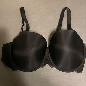 Victoria Secret Dream Angels Perfect Coverage Lace Black Bra 40DD 40E